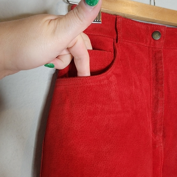 Evan Davies Leather Red Suede skirt. Vintage size 6. Runs small - Picture 12 of 16